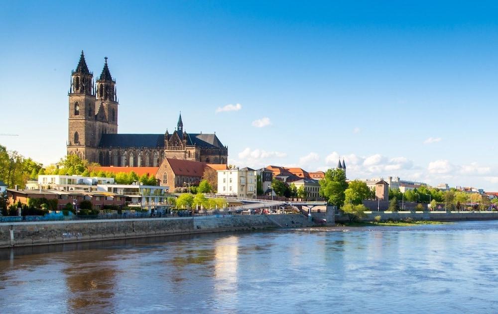 Achat Hotel Магдебург Екстер'єр фото