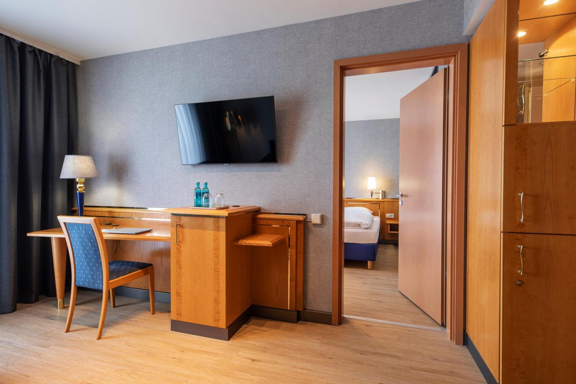 Achat Hotel Магдебург Екстер'єр фото